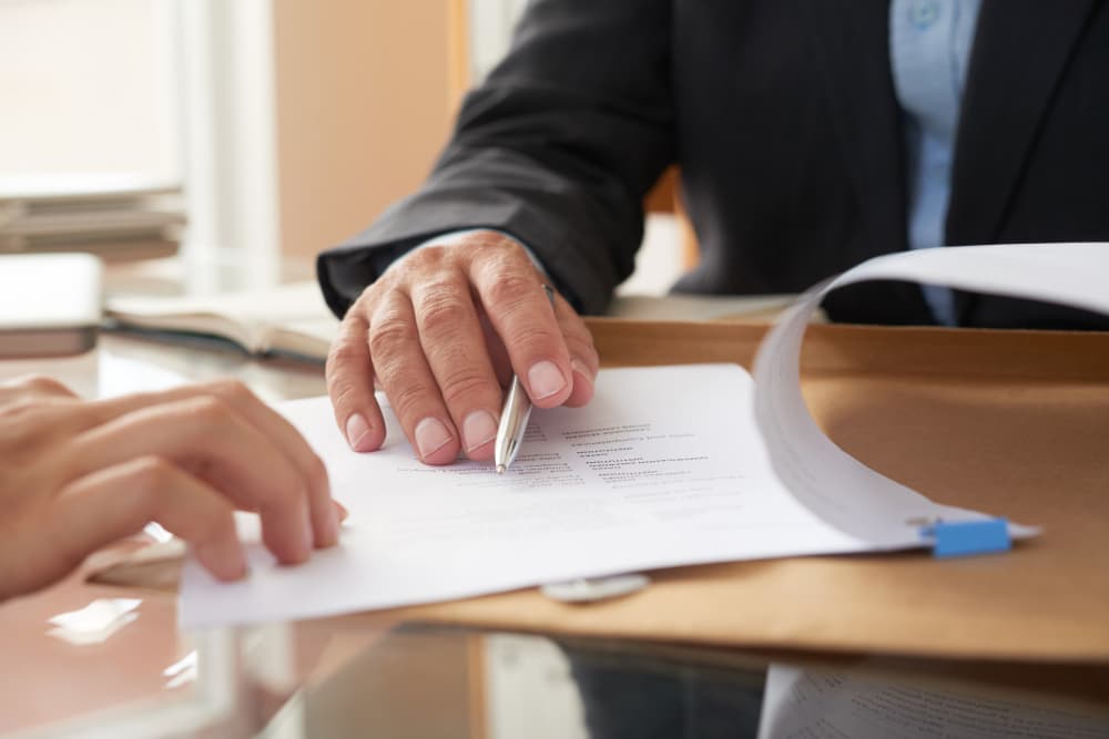 Assinatura de documentos de um processo licitatório
